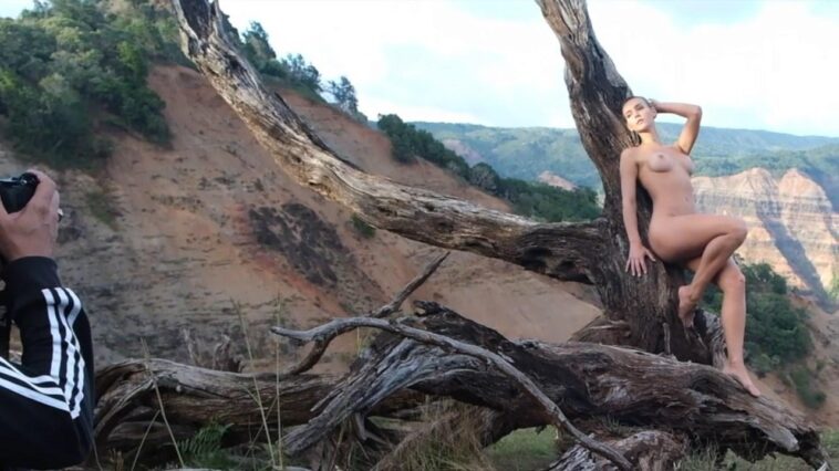 Rachel Cook Nude Field Modeling Patreon Video Leaked