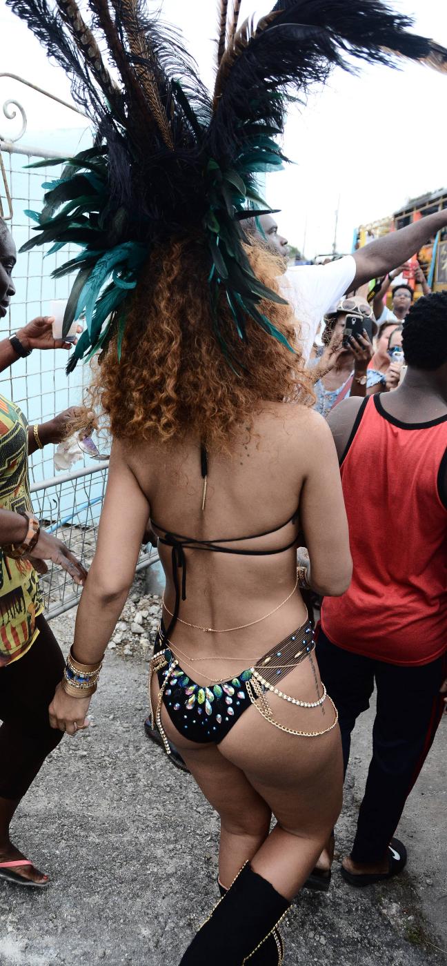 rihanna bikini festival nip slip photos leaked RPCXPE