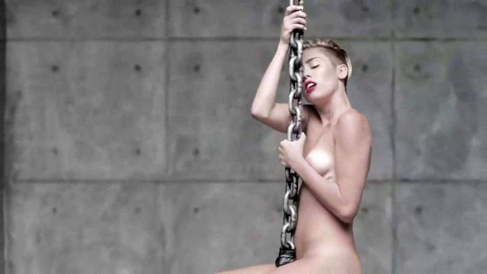 08 Miley Cyrus Nude Naked Wrecking Ball
