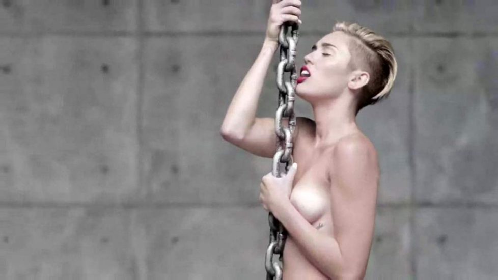 11 Miley Cyrus Nude Naked Wrecking Ball