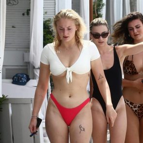 17 Sophie Turner Sexy Hot Bikini