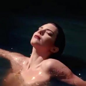 9 Kendall Jenner Topless Tits Boobs