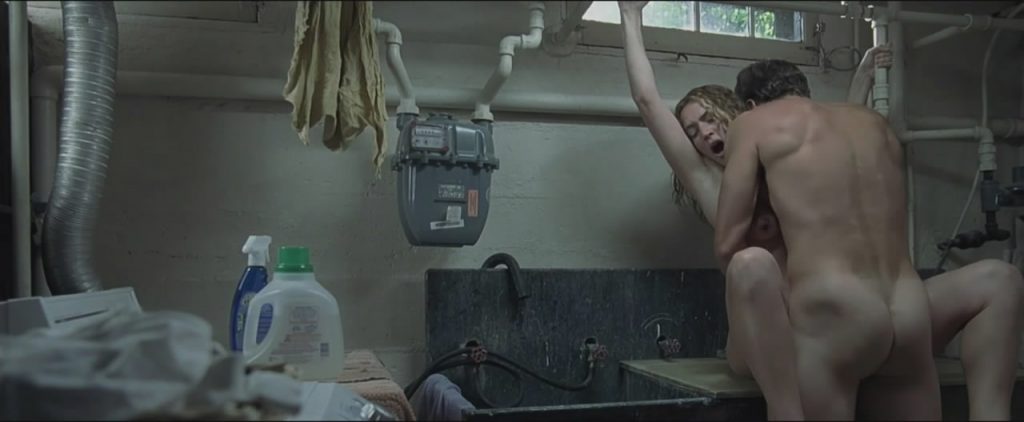 Fully naked Kate Winslet having sex in basement from Little Children 2