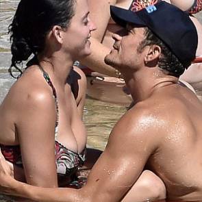 Katy Perry And Orlando Bloom Playing in shallows