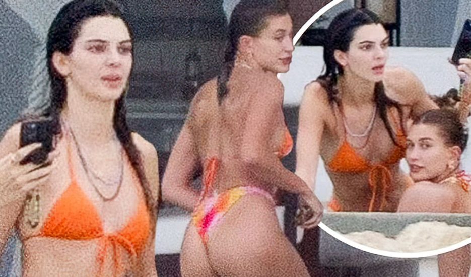 Kendall Jenner nude naked sexy topless hot bikini1 1