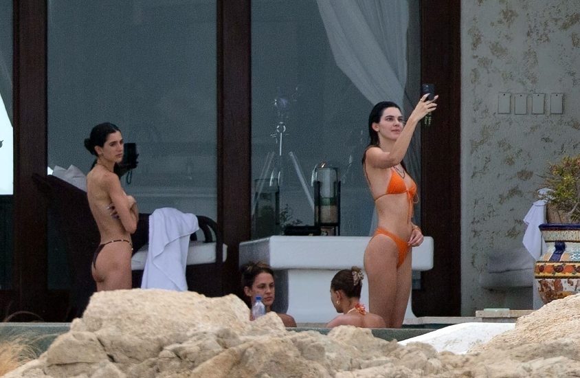 Kendall Jenner nude naked sexy topless hot bikini12