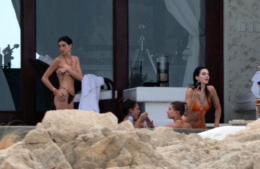 Kendall Jenner nude naked sexy topless hot bikini8