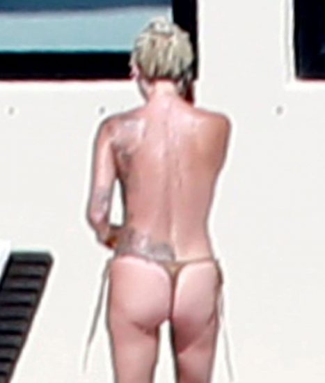 Lady Gaga topless nude leaked paprazzi sextape ScandalPlanet 8