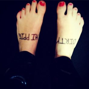 Miley Cyrus feet and red nails