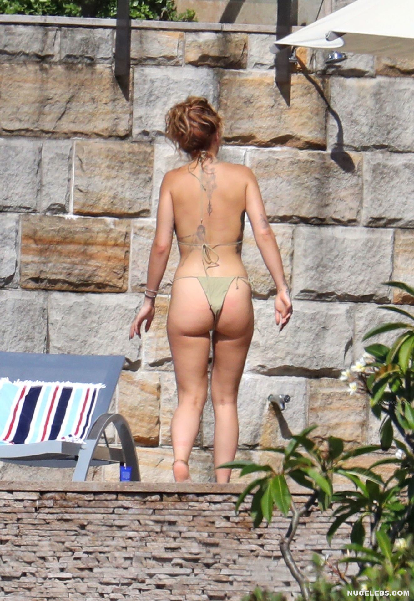 Rita Ora ass photos