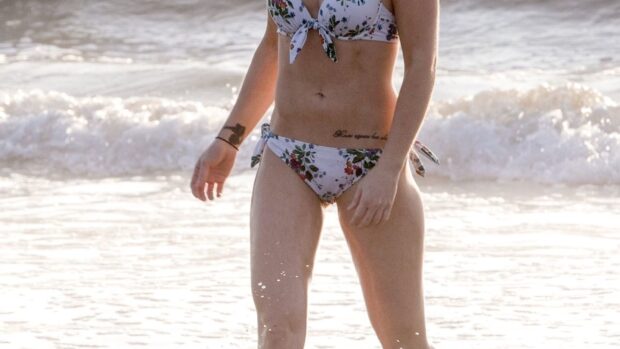 Leaked katie cherry paparazzi bikini beach photos