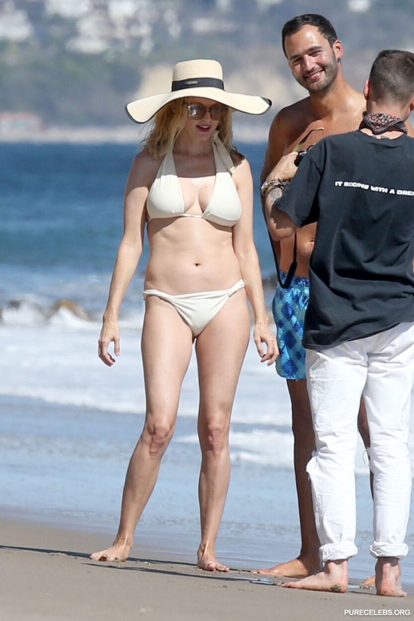 Leaked Heather Graham Busty Bikini Beach Photos 1. heather graham nudes pho...