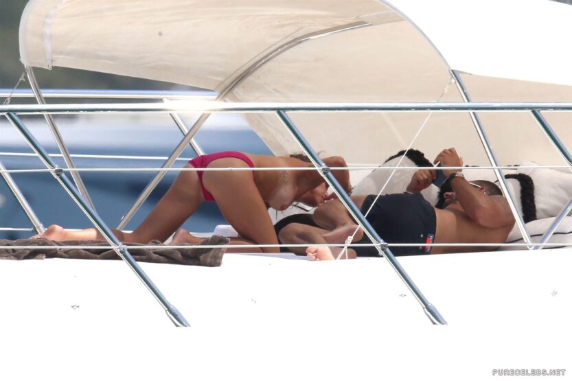Yacht topless a leaked green chloe on Leaked Chloe
