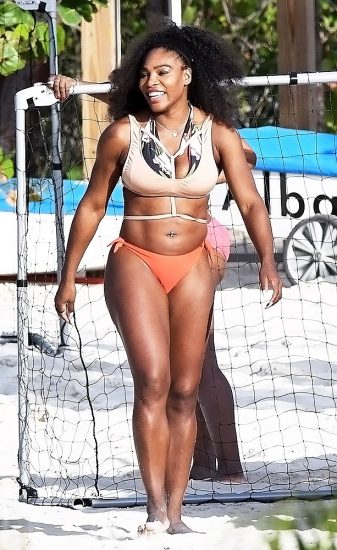 Serena Williams hot bikini