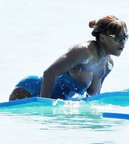 Serena Williams nude boob slip