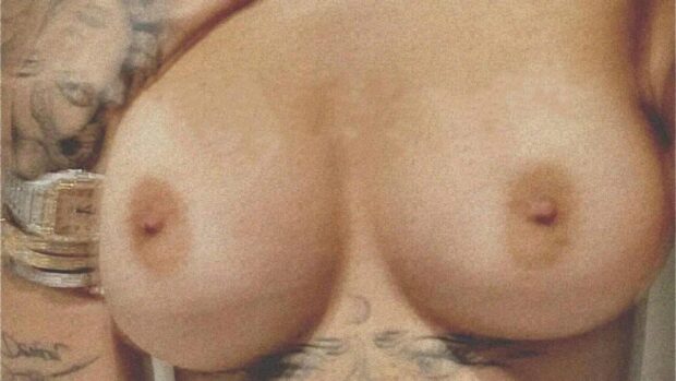 Malu Trevejo Nude Boobs Selfie Onlyfans Set Leaked.