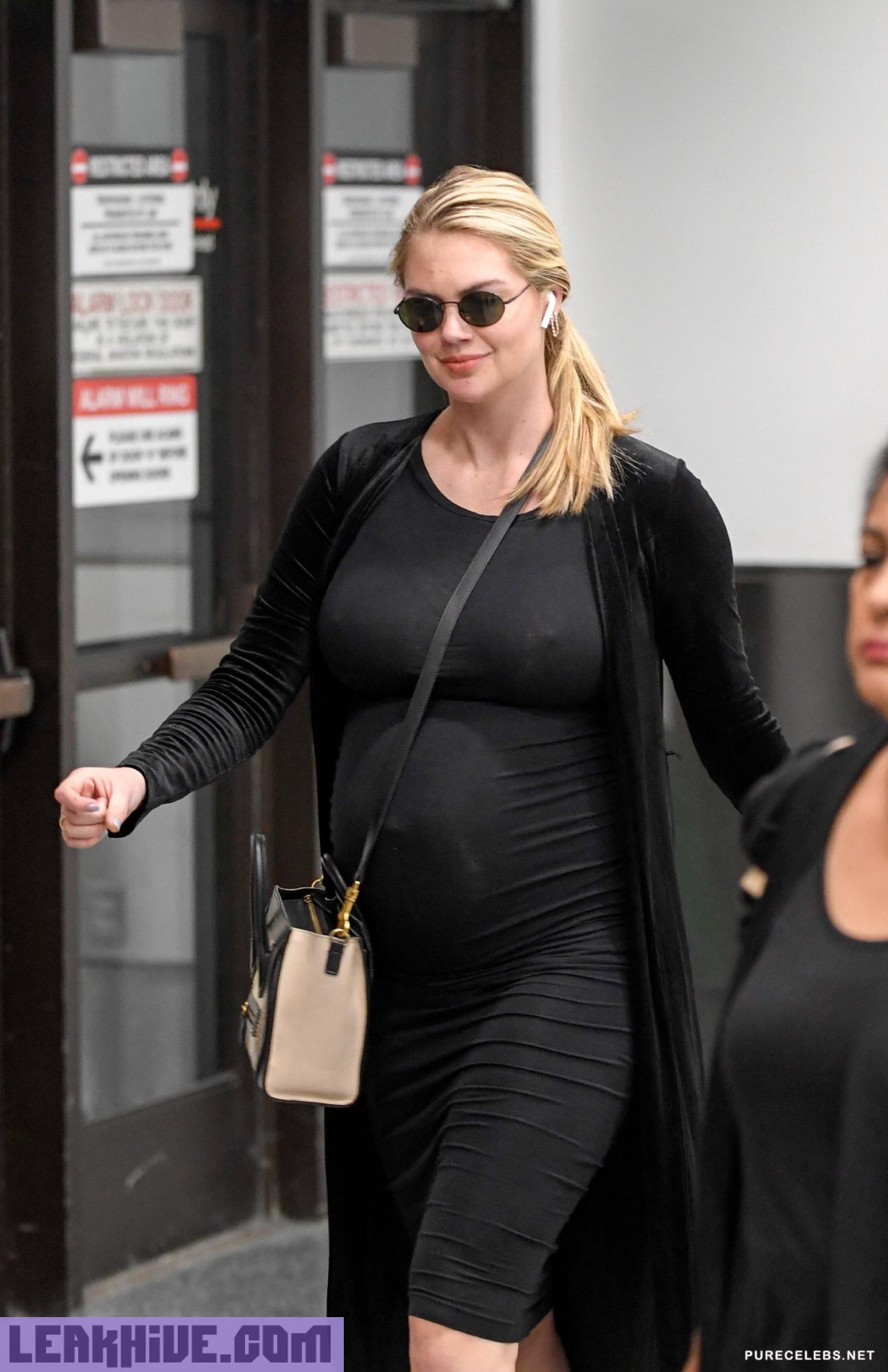 Leaked kate upton pregnant in lace lingerie