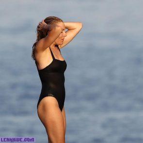 Sienna Miller Sexy Hot Bikini Oops 29