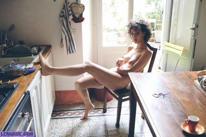 Gigi Miller modelo italiana desnuda con tetas grandes 4