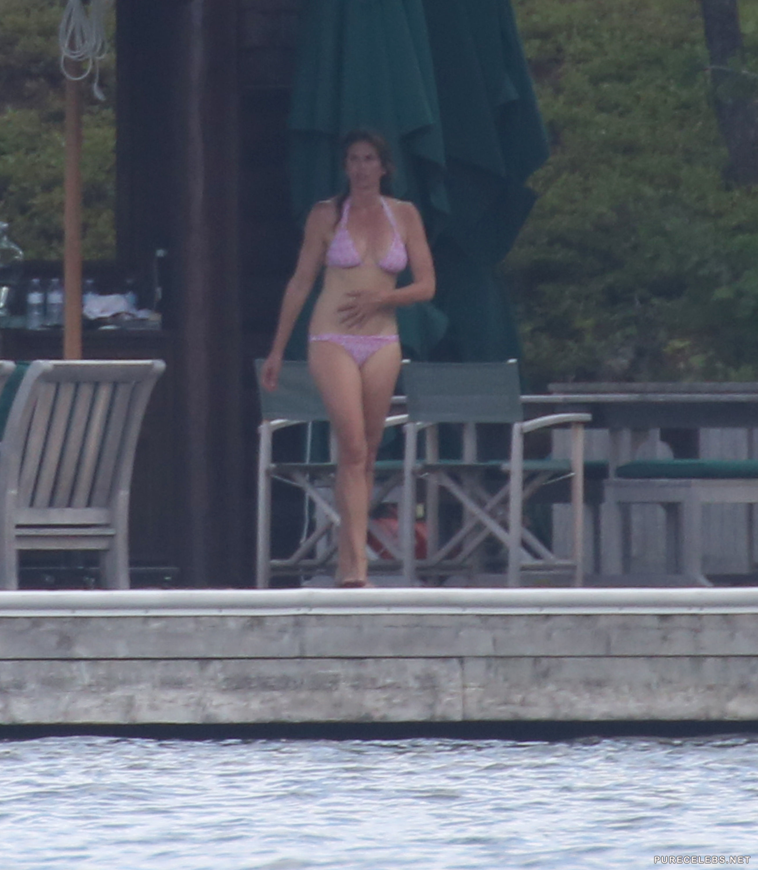 Leaked cindy crawford caught wearing purple bikini