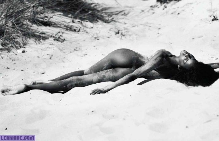 Ebonee Davis hermosa modelo desnuda para treats Magazine 6