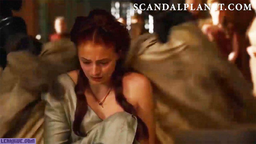 Sophie Turner Sansa Stark naked 3