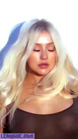 19 Christina Aguilera Naked Nude Sexy