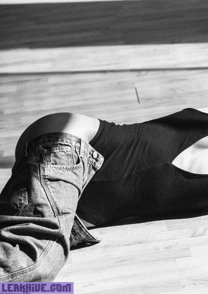 Cami Romero modelo argentina en topless 6
