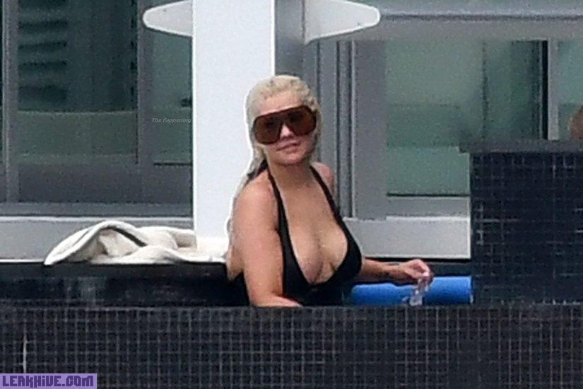 Christina Aguilera Sexy Hot Ass 31