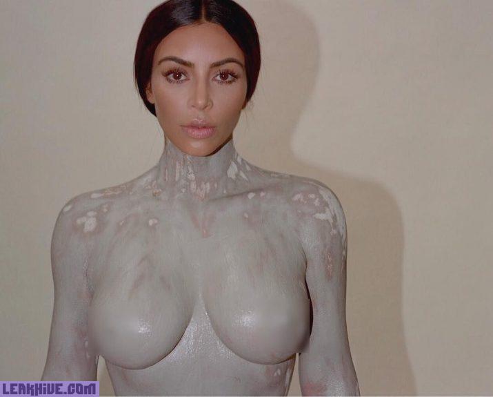 Kim Kardashian se quita la ropa para vender su perfume 3