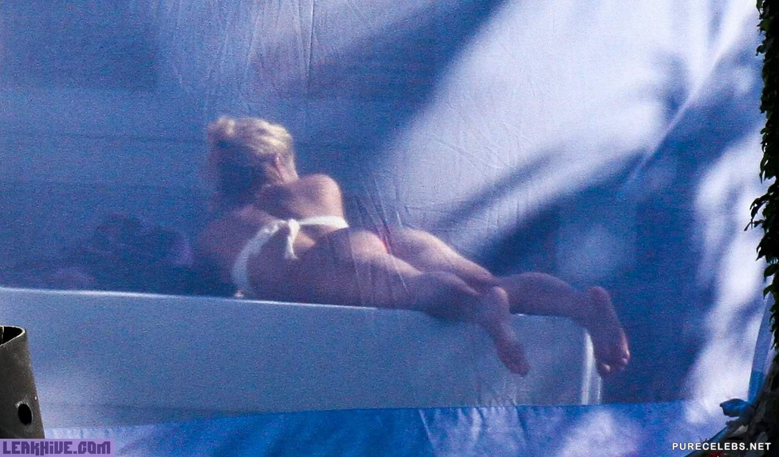 Shakira nude. 